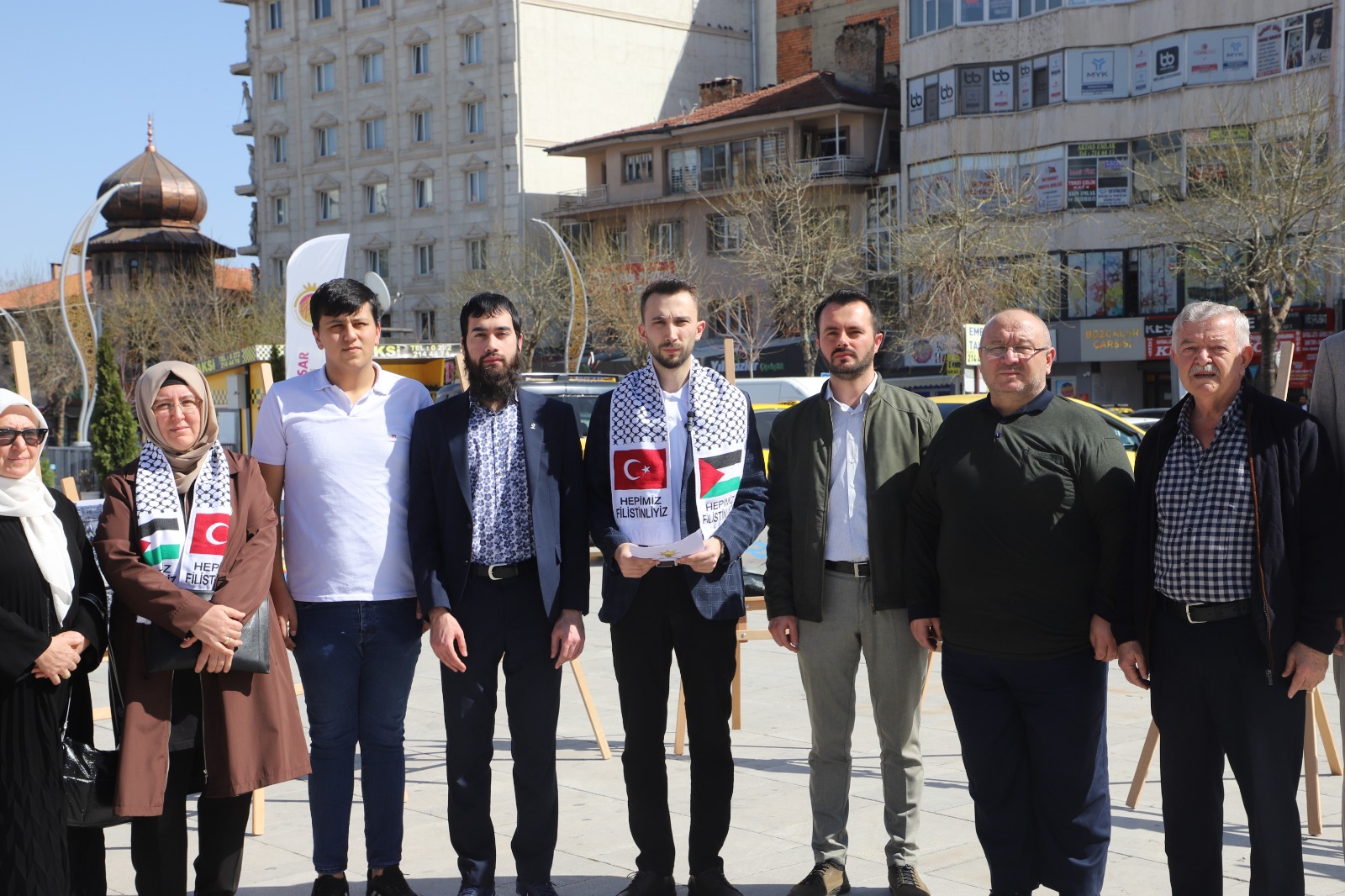 AK Gençlik’ten Gazze'ye Destek Sergisi