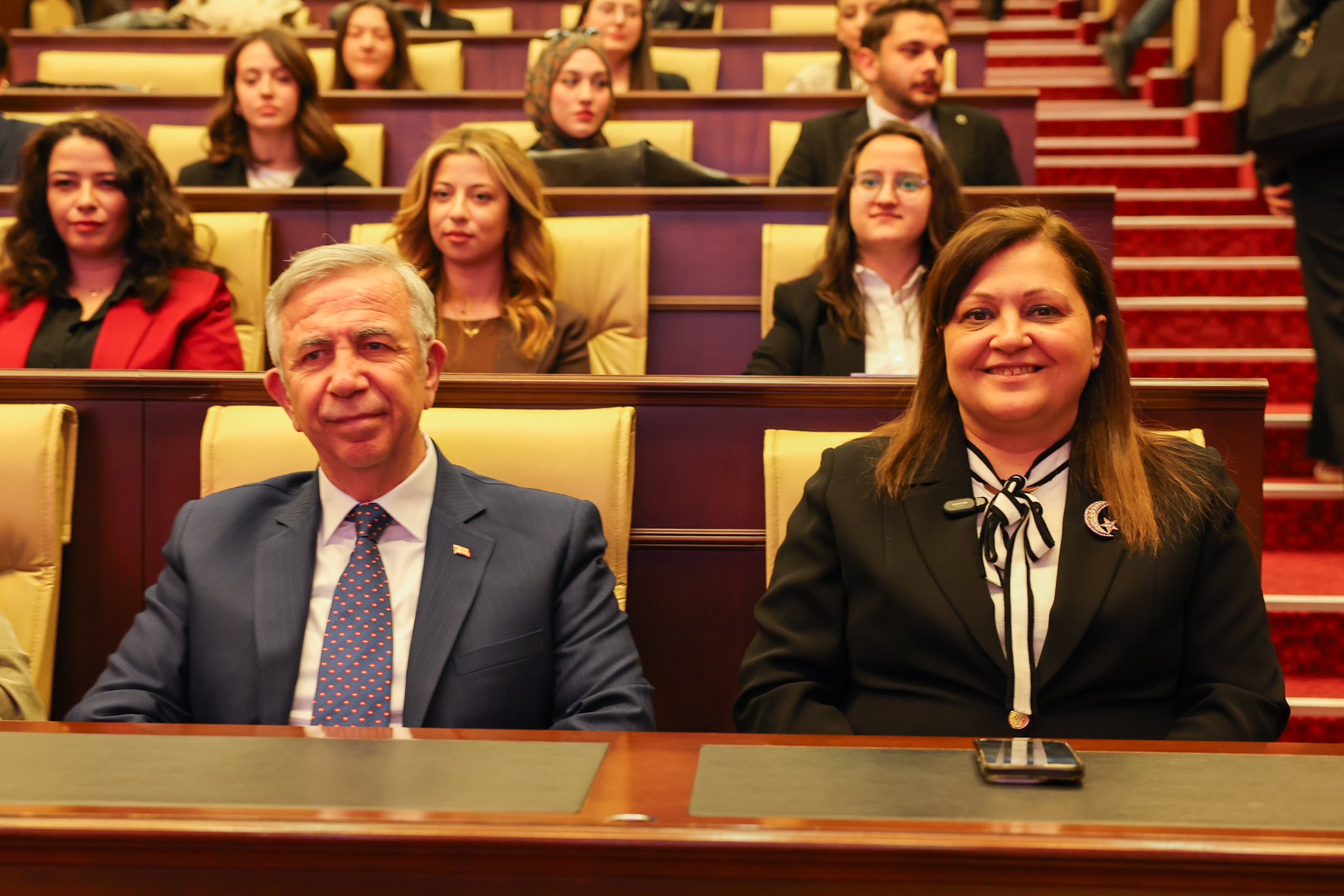 "Herkese Eşit Hizmet Getirmek İçin Kollarımı Sıvadım"