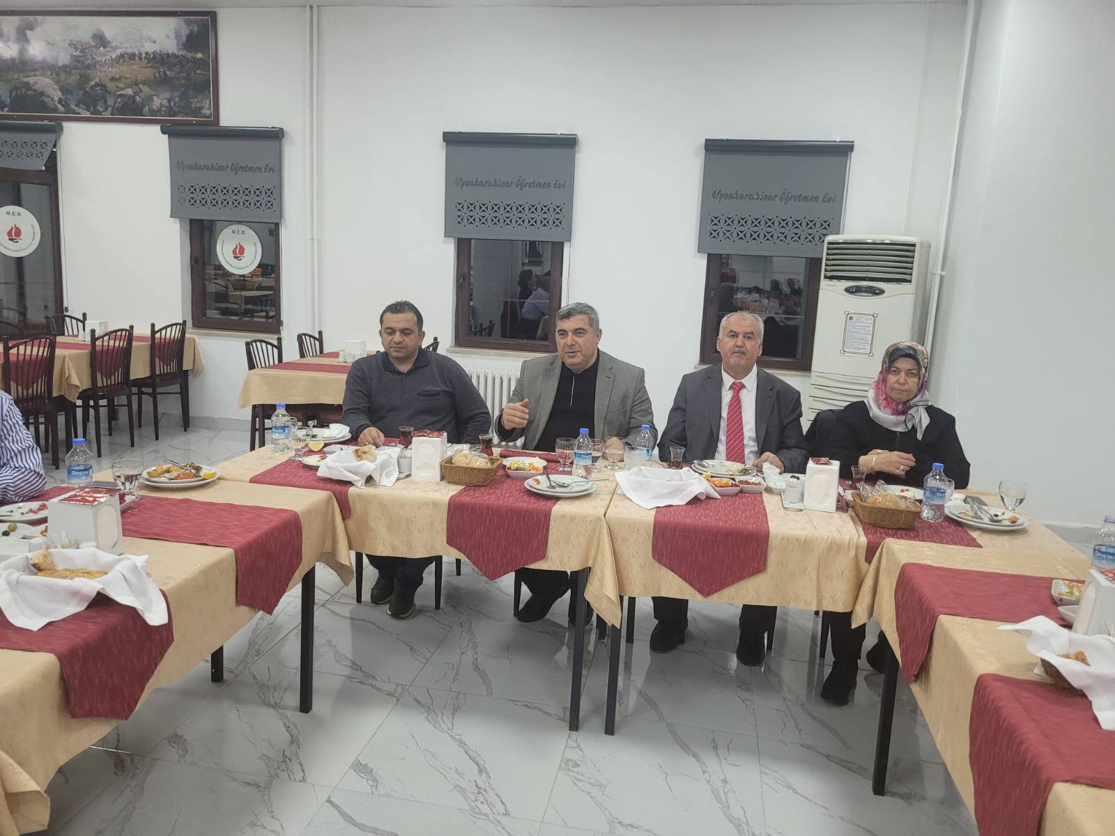 Müdür Sünnetci, Eğitim Müfettişleriyle İftar Sofrasında Buluştu