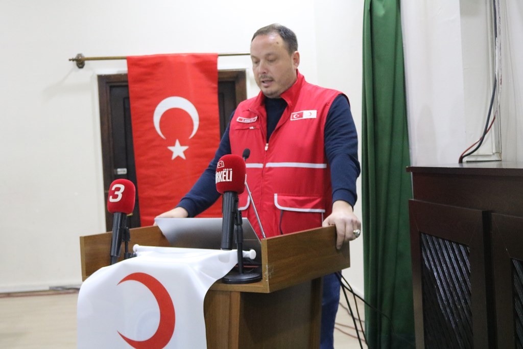 KIZILAY İL MERKEZİ BAŞKANI MEHMET YAKIN GÜVEN TAZELEDİ