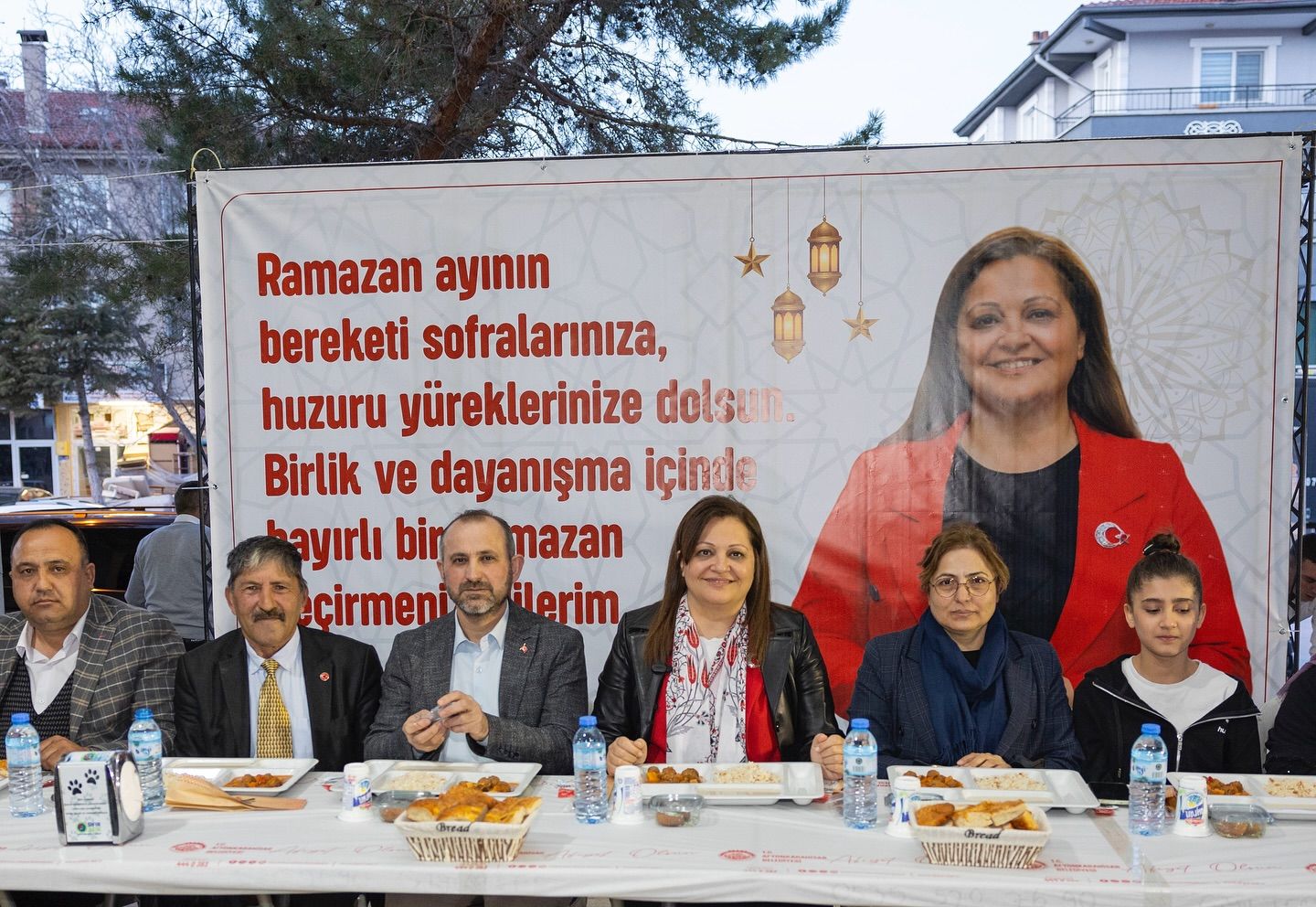 Afyonkarahisar Belediyesi Dayanışmayı Büyütüyor: Birlik ve Beraberlikle Dolu Bir Hafta Geride Kaldı...