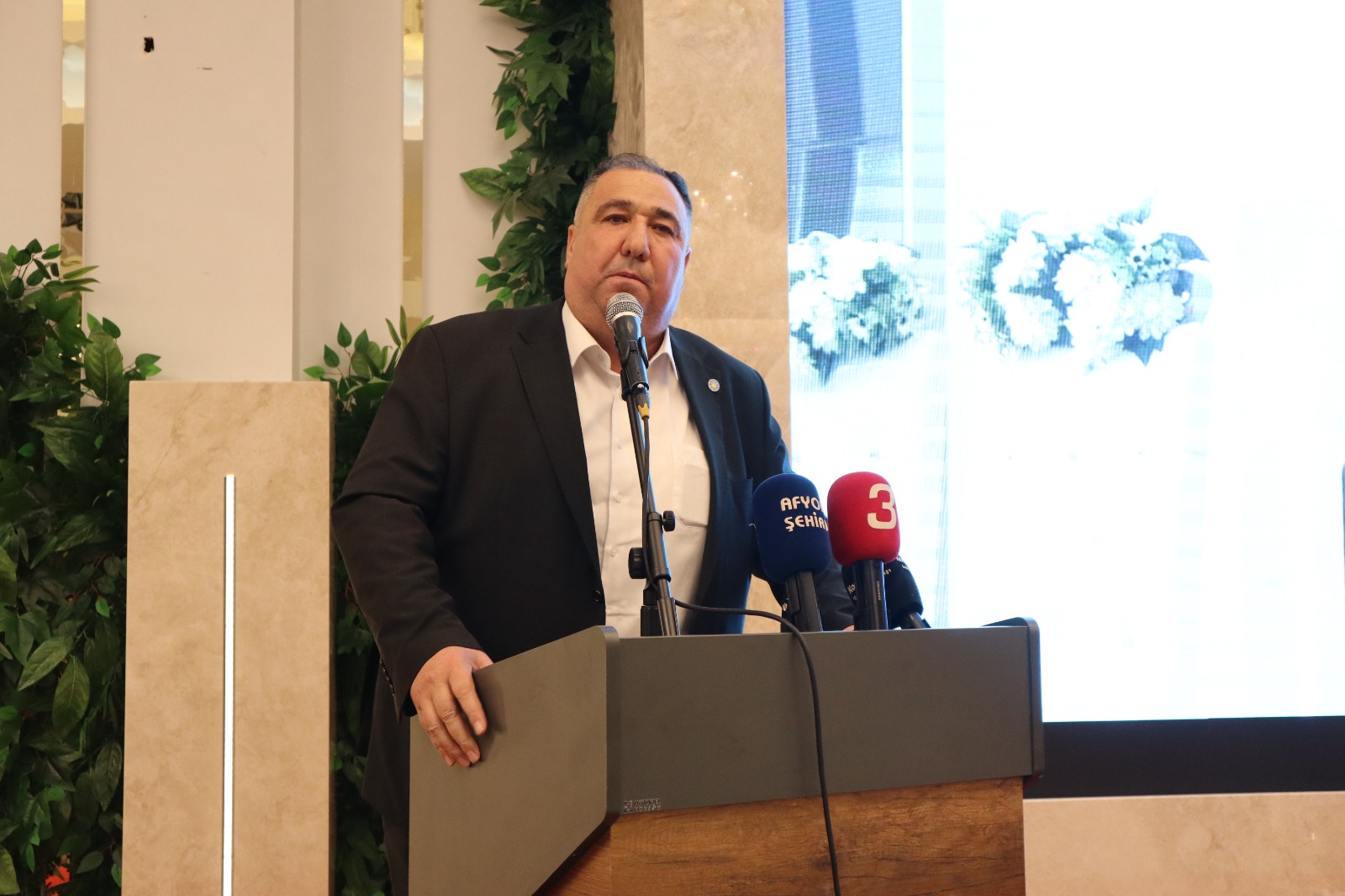 İYİ PARTİ İFTAR PROGRAMINDA BİR ARAYA GELDİ