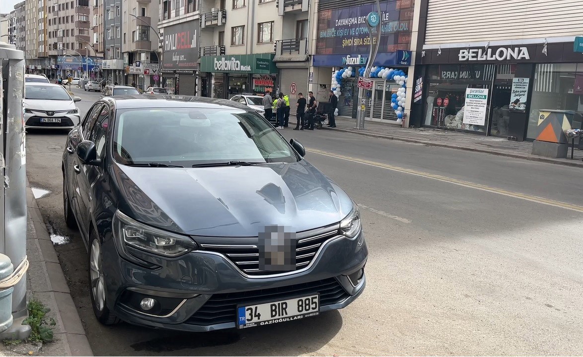 Otomobil ile Çarpışan Motokurye Yaralandı