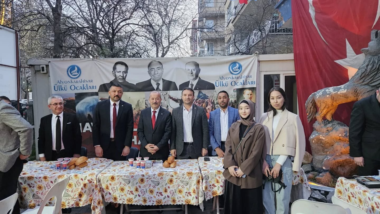 Milletvekili Taytak ve Ülkü Ocakları Başkanlığı iftarda buluştu