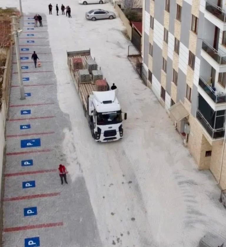 BAŞKAN ÇİÇEK, “AK PARTİ BELEDİYECİLİĞİNİN İSTİKRARLI YÖNETİMİYLE İLÇEMİZ GELİŞMEYE DEVAM EDECEK”