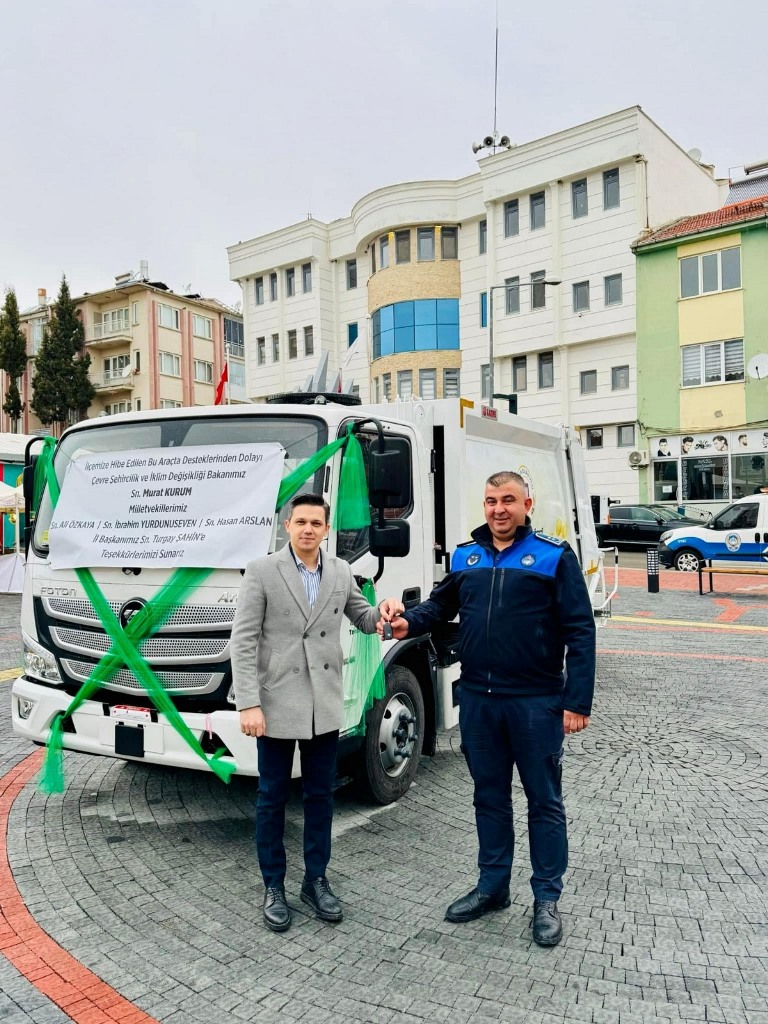 BAŞKAN ÇİÇEK, “AK PARTİ BELEDİYECİLİĞİNİN İSTİKRARLI YÖNETİMİYLE İLÇEMİZ GELİŞMEYE DEVAM EDECEK”