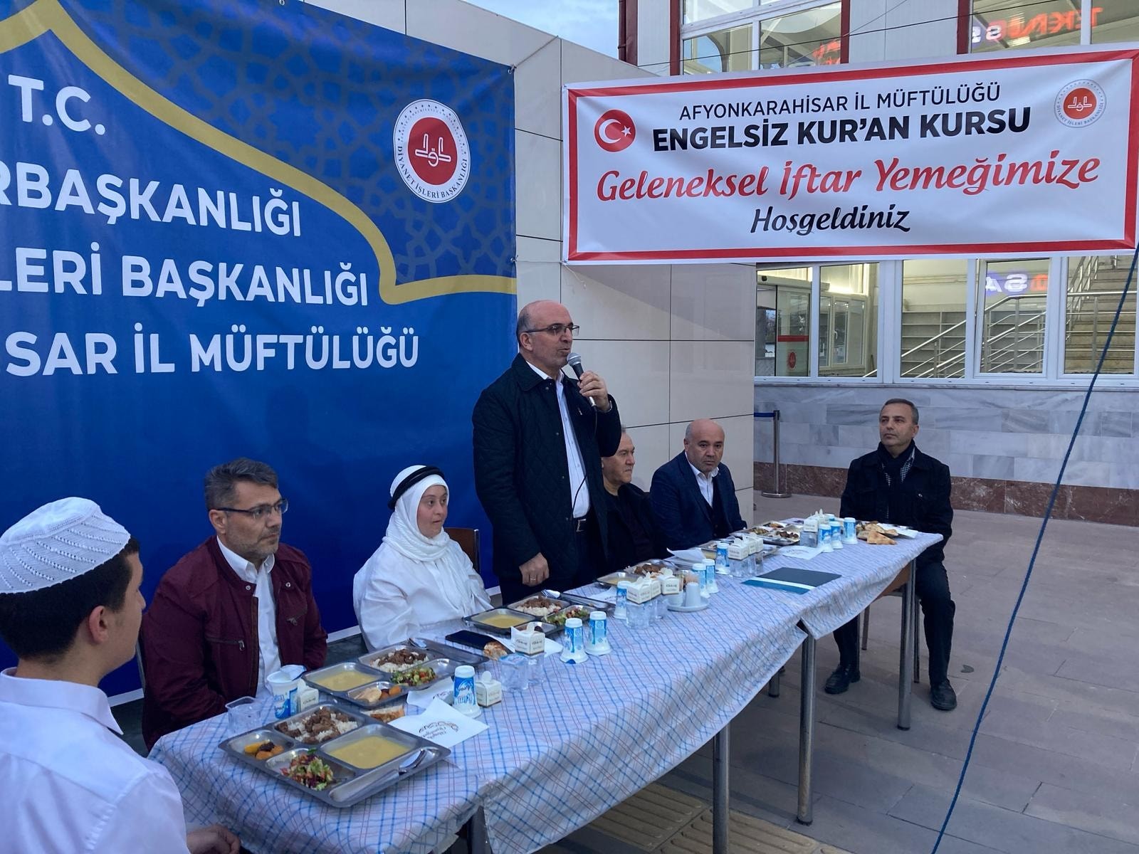 Kur’an Kursu öğrencileri İftarda buluştu
