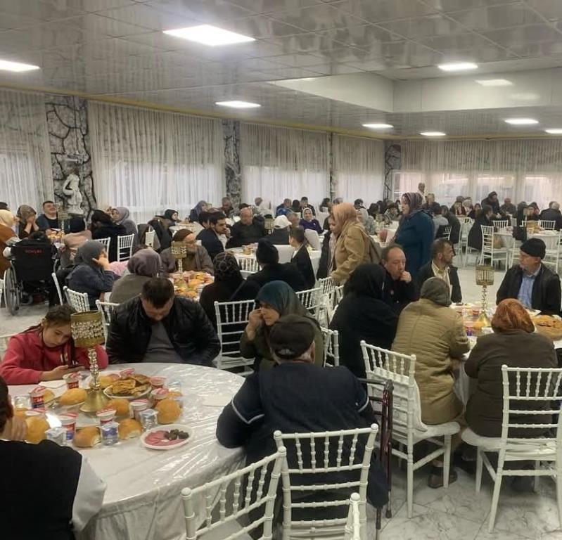 TÜRKİYE SAKATLAR DERNEĞİ ÜYELERİYLE BİR ARAYA GELDİ