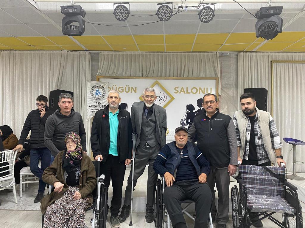 TÜRKİYE SAKATLAR DERNEĞİ ÜYELERİYLE BİR ARAYA GELDİ