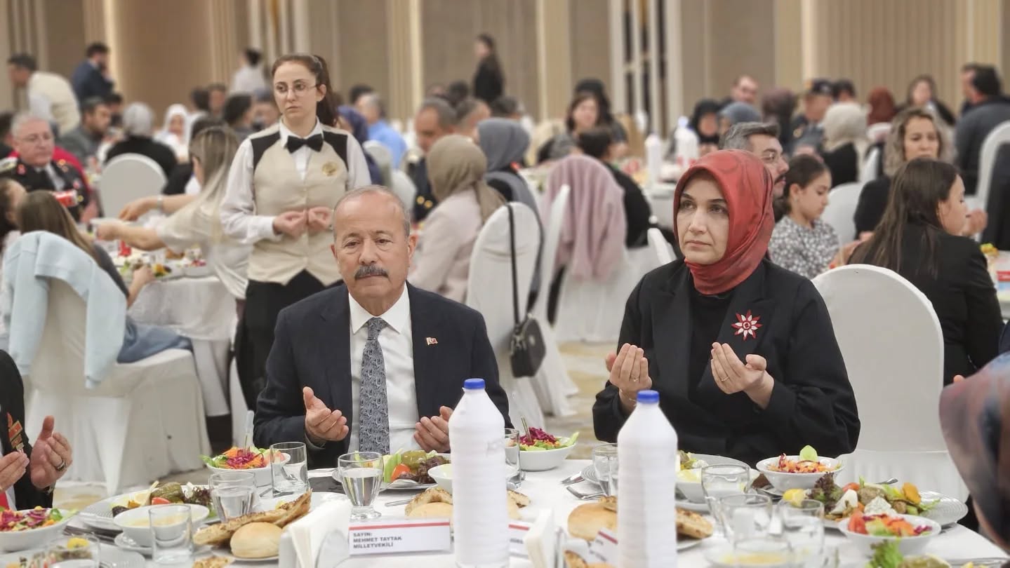 Vali Yiğitbaşı, Şehit ve Gazi Aileleriyle İftar Programında Buluştu