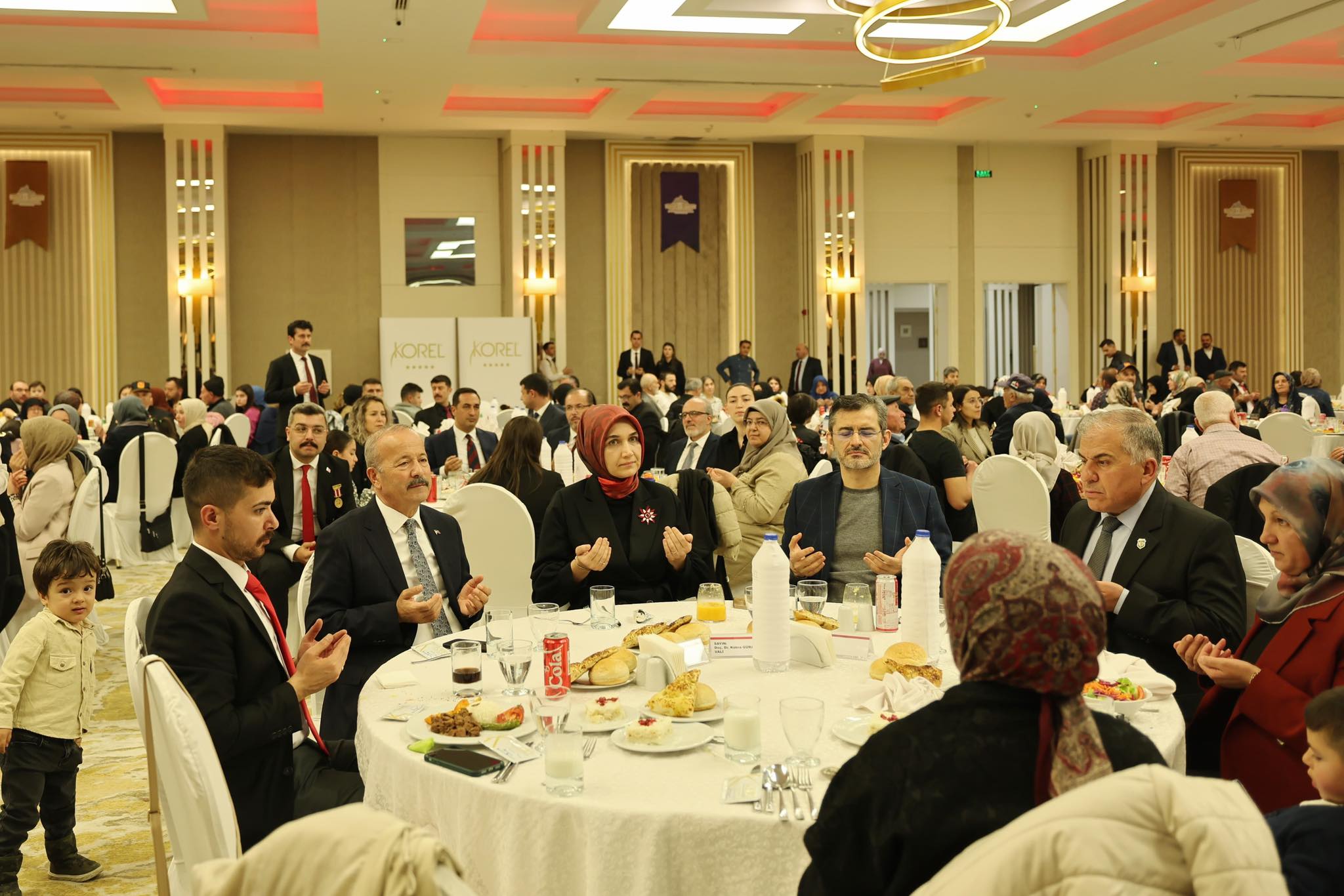 Vali Yiğitbaşı, Şehit ve Gazi Aileleriyle İftar Programında Buluştu