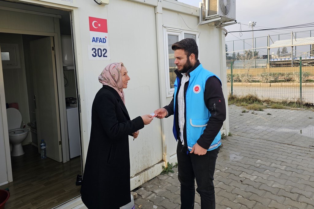 TDV RAMAZAN AYINDA DEPREMZEDELERİ YALNIZ BIRAKMIYOR
