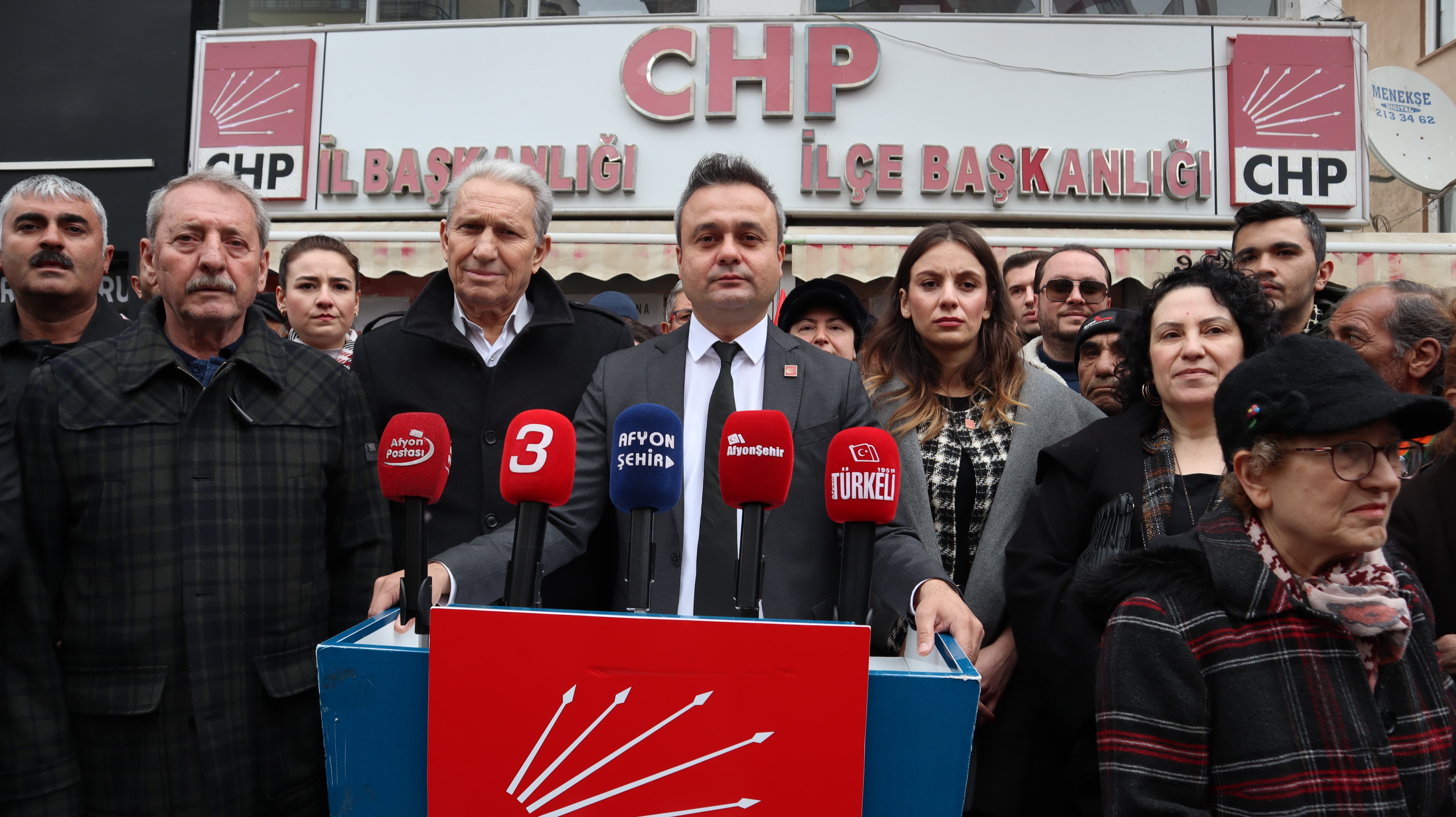 CHP Afyonkarahisar İl Başkanı Erhan’dan Çarpıcı Açıklamalar: “Erdoğan İktidarının Saldırısı Milletin İradesine Darbe Girişimidir”
