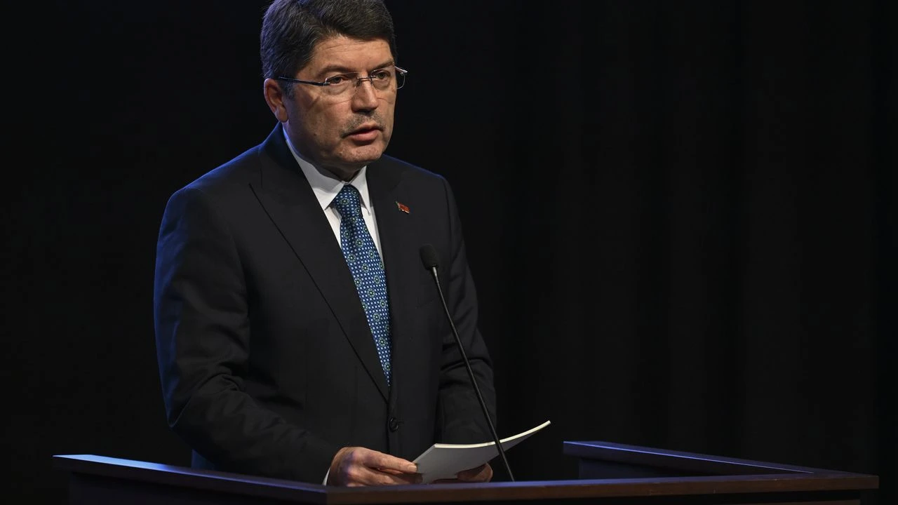 Adalet Bakanı Tunç'tan 'Ekrem İmamoğlu' Açıklaması: “Darbe İfadesini Kullanmak ve Sokak Çağrıları Kabul Edilemez”
