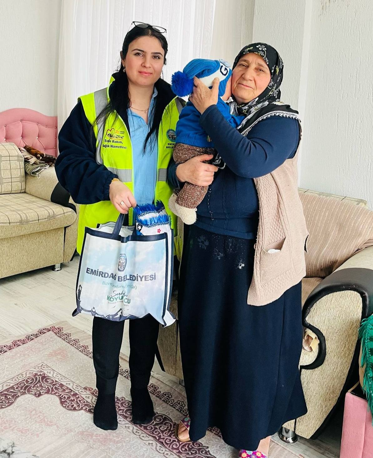BELEDİYE EKİPLERİ  MUTLULUKLARA ORTAK OLUYOR