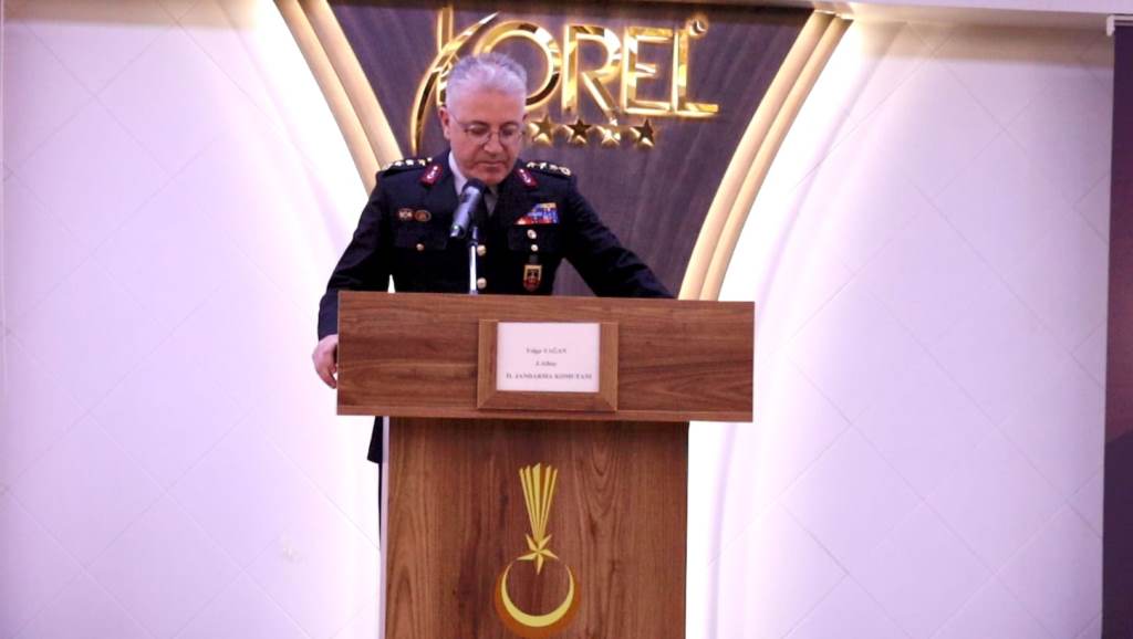 İL JANDARMA KOMUTANLIĞI ŞEHİT AİLELERİ VE GAZİLERLE İFTARDA BULUŞTU