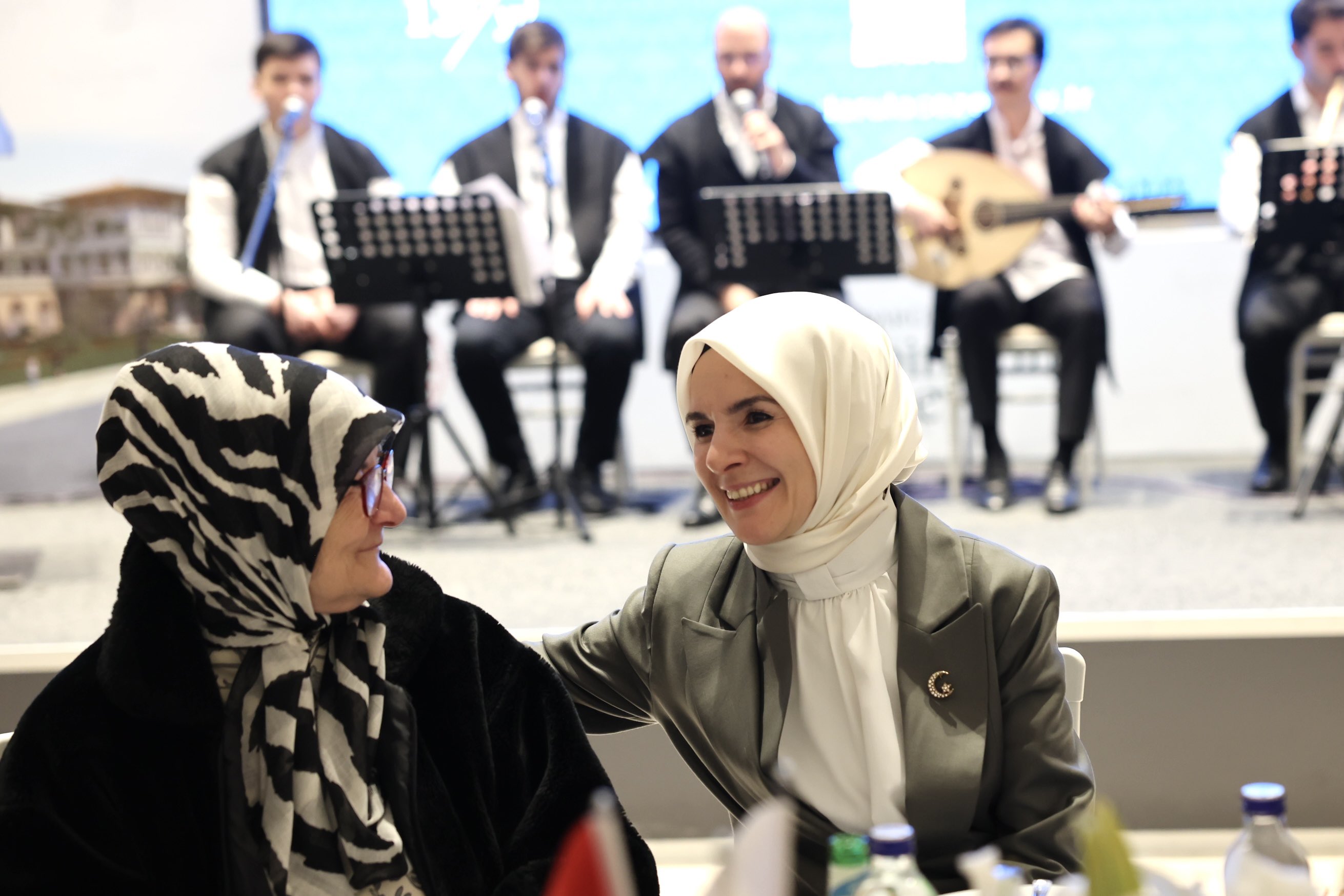 AFYONLU BAKAN GÖKTAŞ YERİ GELDİ EVLAT YERİ GELDİ TORUN OLDU