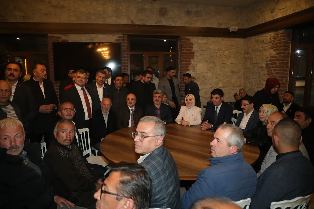 Bakan Göktaş, Emirdağ'da Büyük Aile İftarında Hemşehrileriyle Buluştu