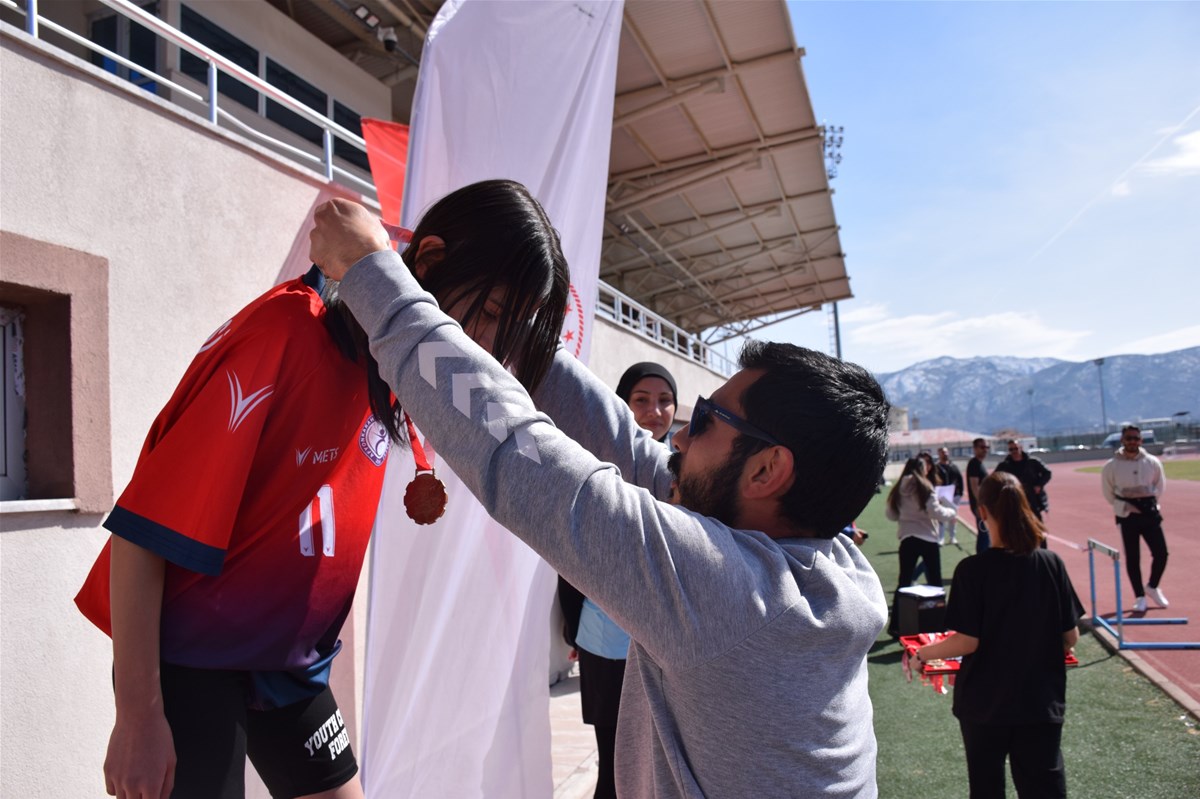 Okul Sporları Atletizm Müsabakaları Tamamlandı