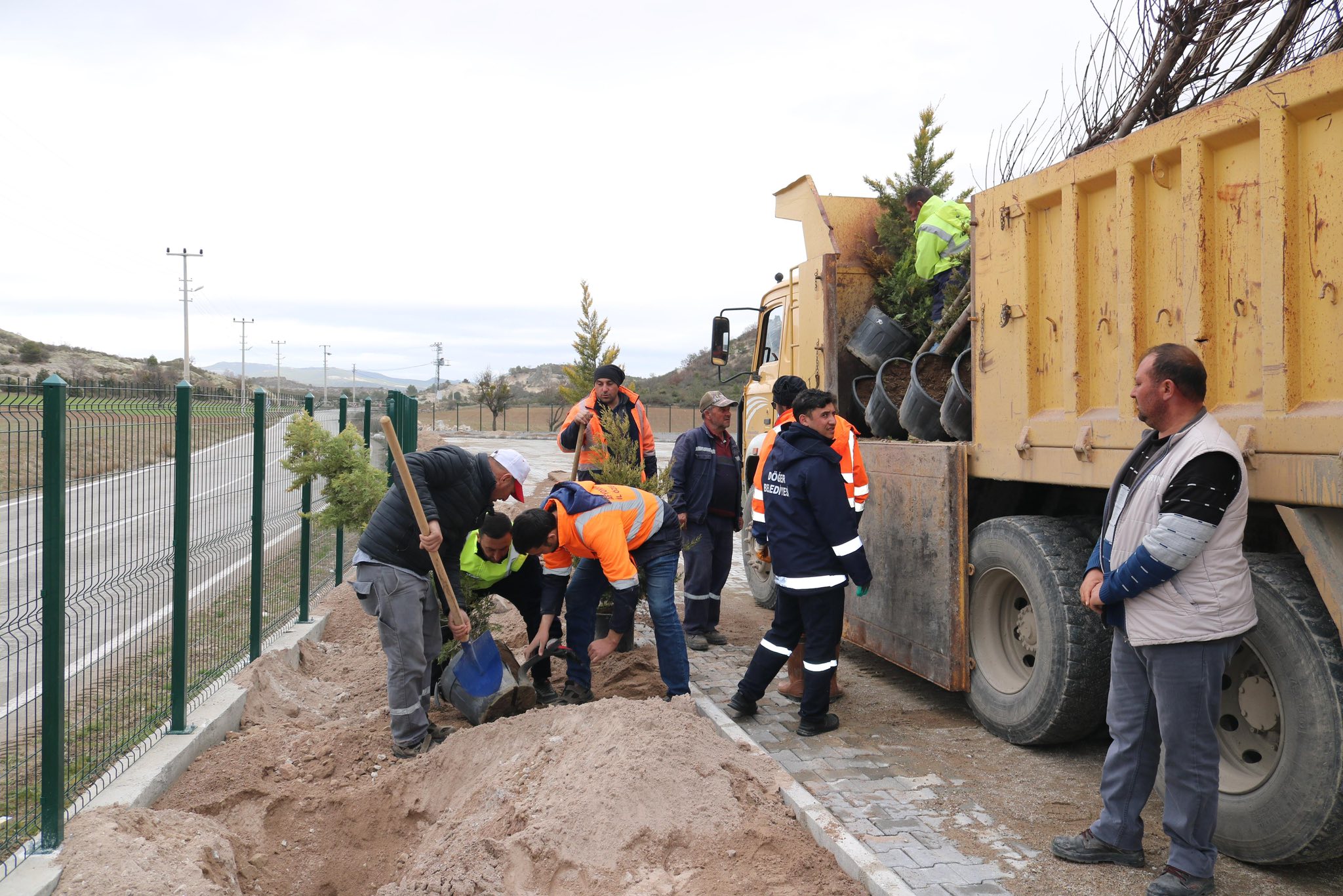 Kaymakam Bildirici, Atlı Spor ve Okçuluk Merkezi Tesisinde İncelemelerde Bulundu