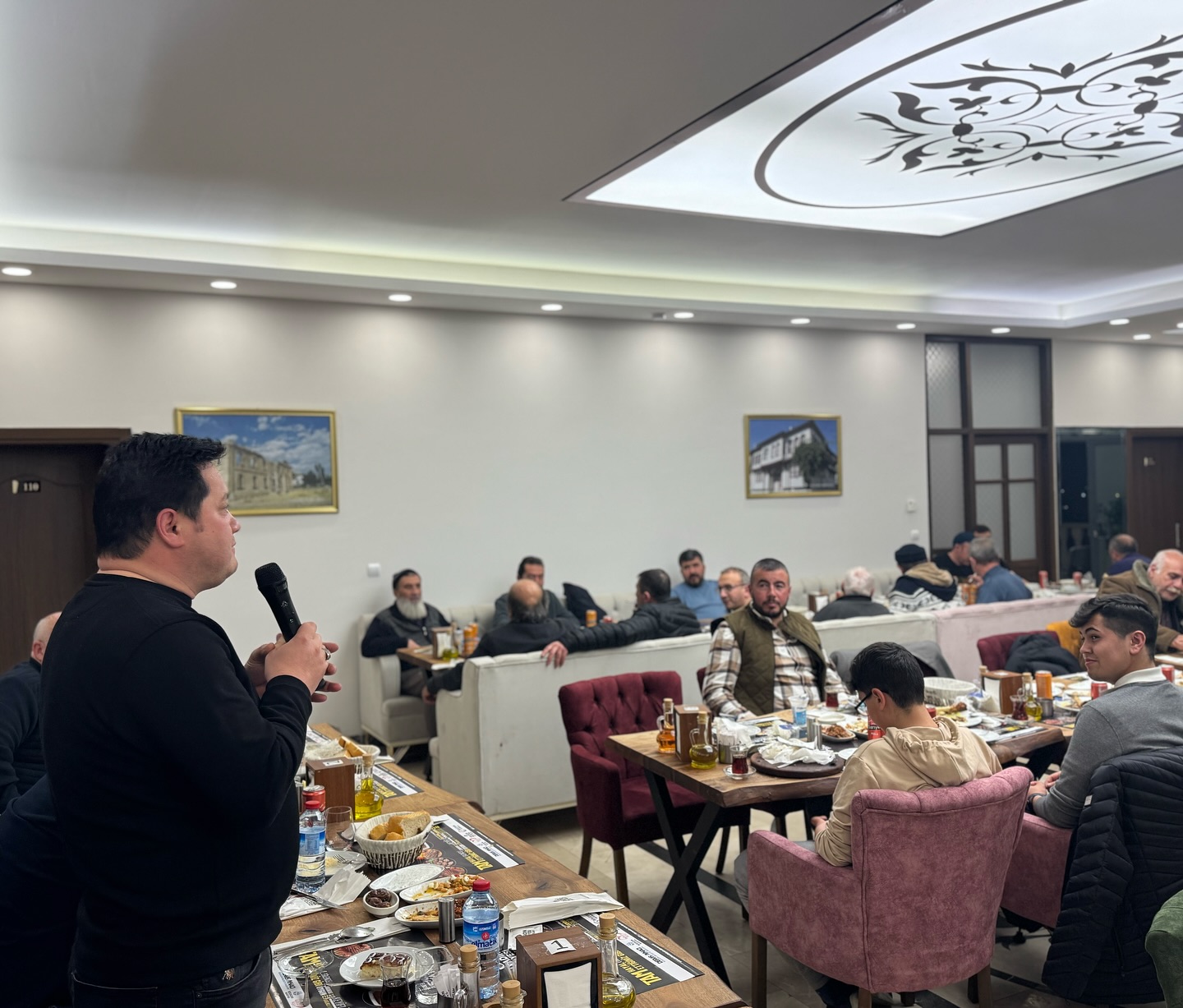 Bolvadin Belediye Başkanı Aynacı, Şoförlerle İftarda Bir Araya Geldi