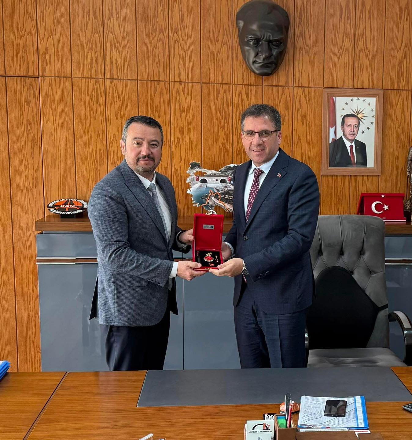 Başkan Öztaş’tan Karayolları 13. Bölge Müdürü Sarıoğlan’a Ziyaret