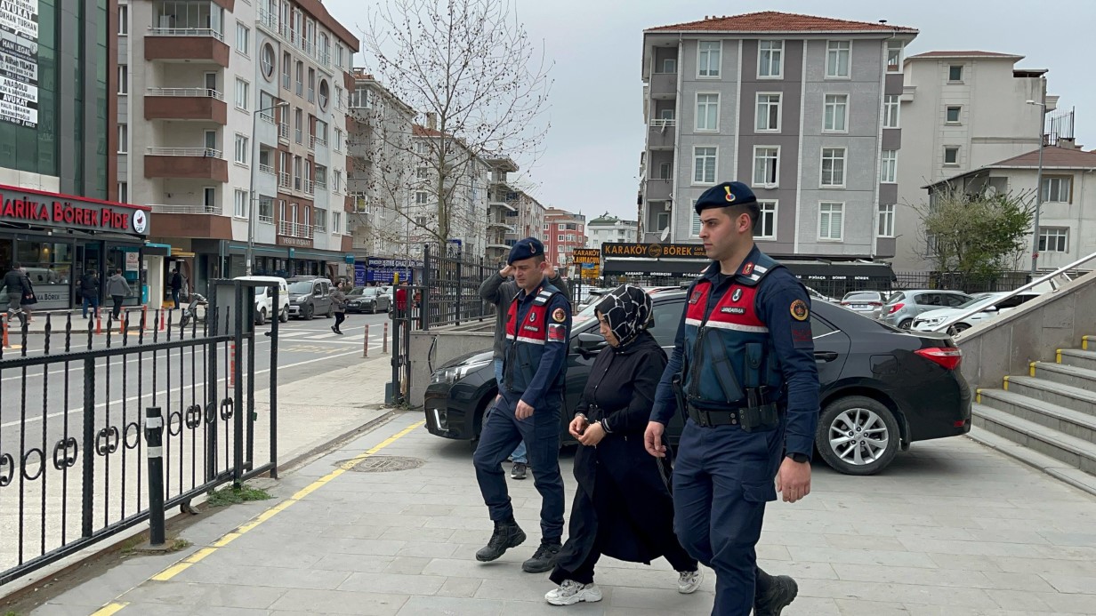 Film Sahnelerini Aratmayacak Olay: Genç Kız, Sokak Ortasında Kaçırıldı