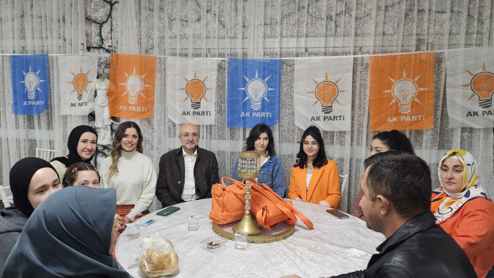 AFYONKARAHİSAR’DA GÖNÜLLER BİRLEŞTİ: MS HASTALARI DERNEĞİ’NDEN RAMAZAN’DA UMUT VE DAYANIŞMA RÜZGARI