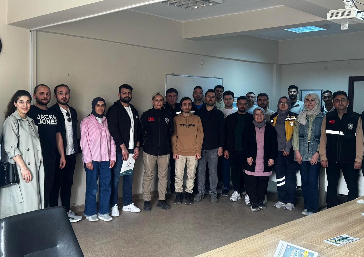 Acil Sağlık Hizmetleri Personeline Eğitim Verildi