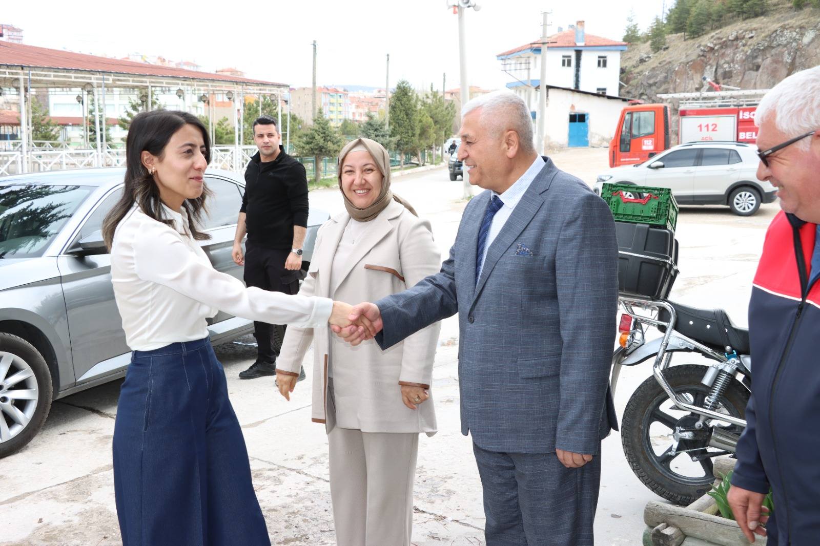 Kaymakam Kılıçtürk ve Başkan Kılınçarslan, Vatandaşlarla Bayramlaştı