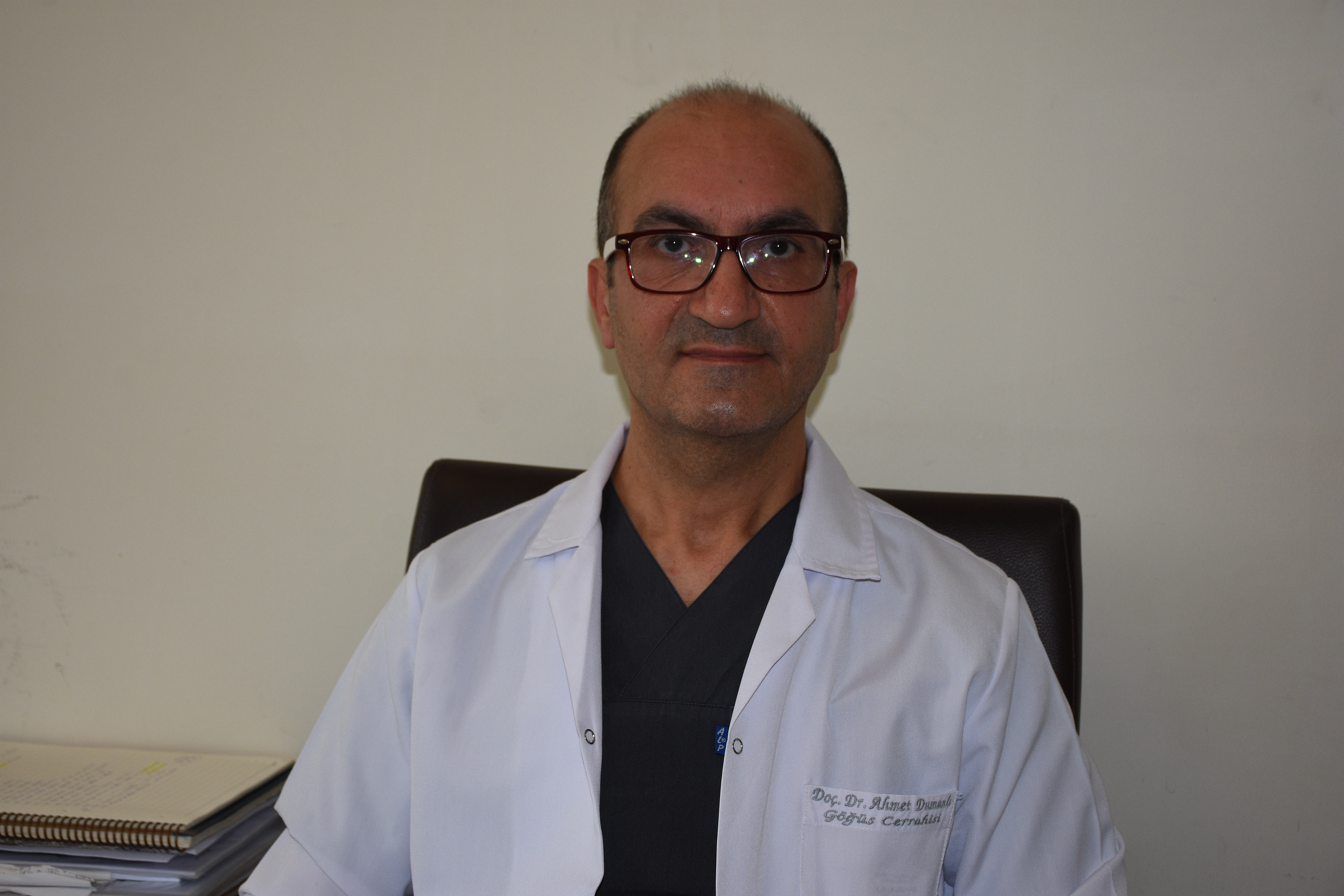 İki Dudağının Arasında Tutarken Yuttu, Akciğerinden Çıktı