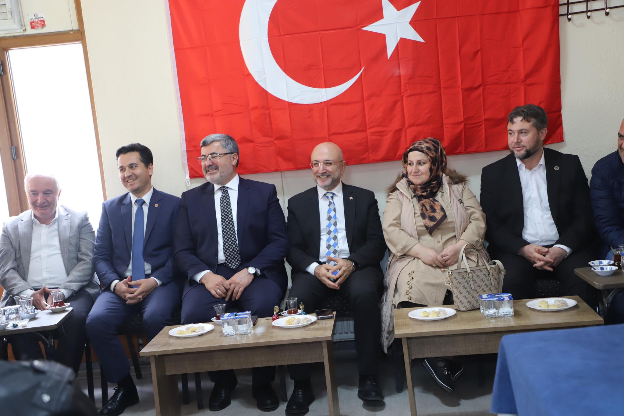 Milletvekili Özkaya’dan, İlçe Teşkilatlarına Bayram Ziyareti