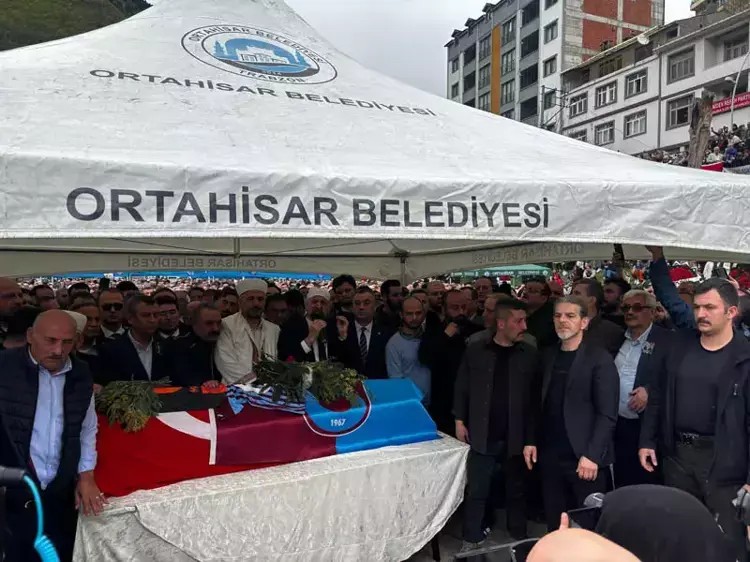 Usta Sanatçı Volkan Konak Son Yolculuğuna Uğurlandı