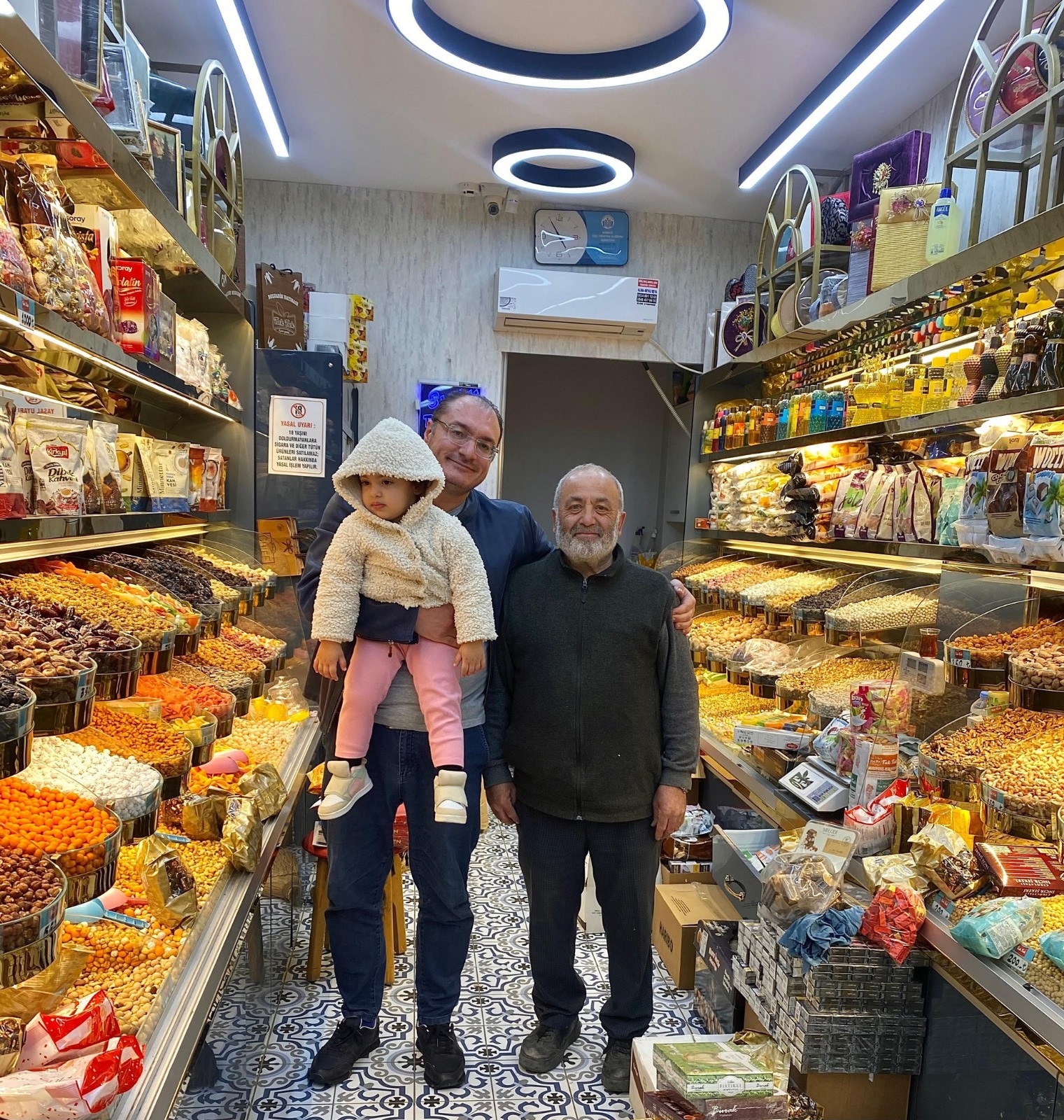 BOLVADİN KAYMAKAMI ARIKAN ESNAFIN NABZINI TUTTU