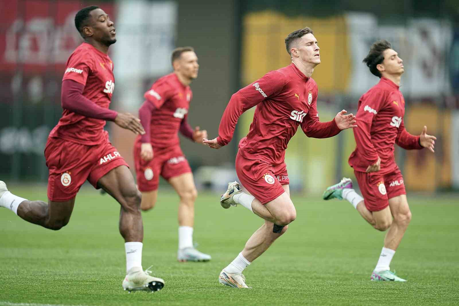 Galatasaray, Samsunspor Maçı Hazırlıklarına Ara Vermeden Başladı