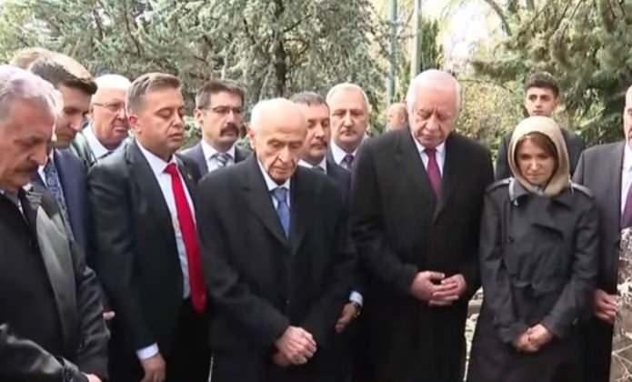 Devlet Bahçeli 2 Ay Sonra Kameralar Karşısında: Alparslan Türkeş'i Anma Törenine Katıldı