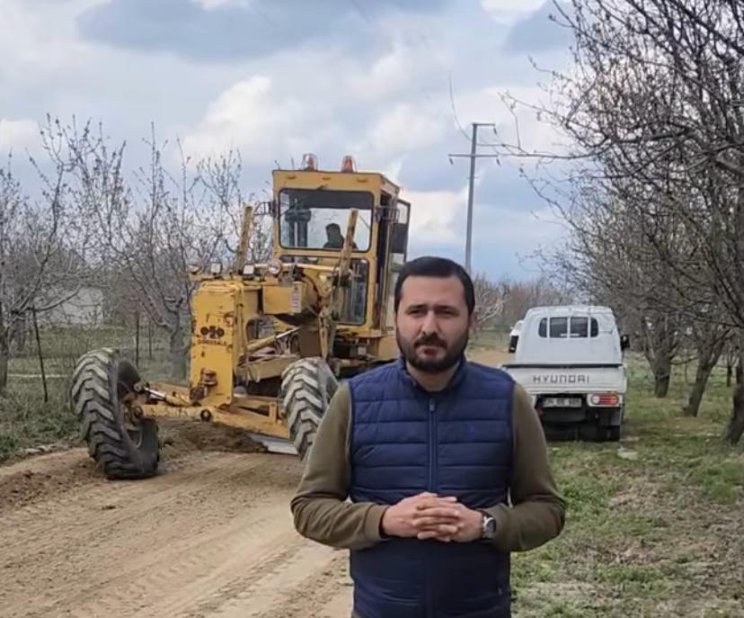SELBENDİ'DE YOL ÇALIŞMALARI: YEŞİLÇİFTLİK YENİLENİYOR!