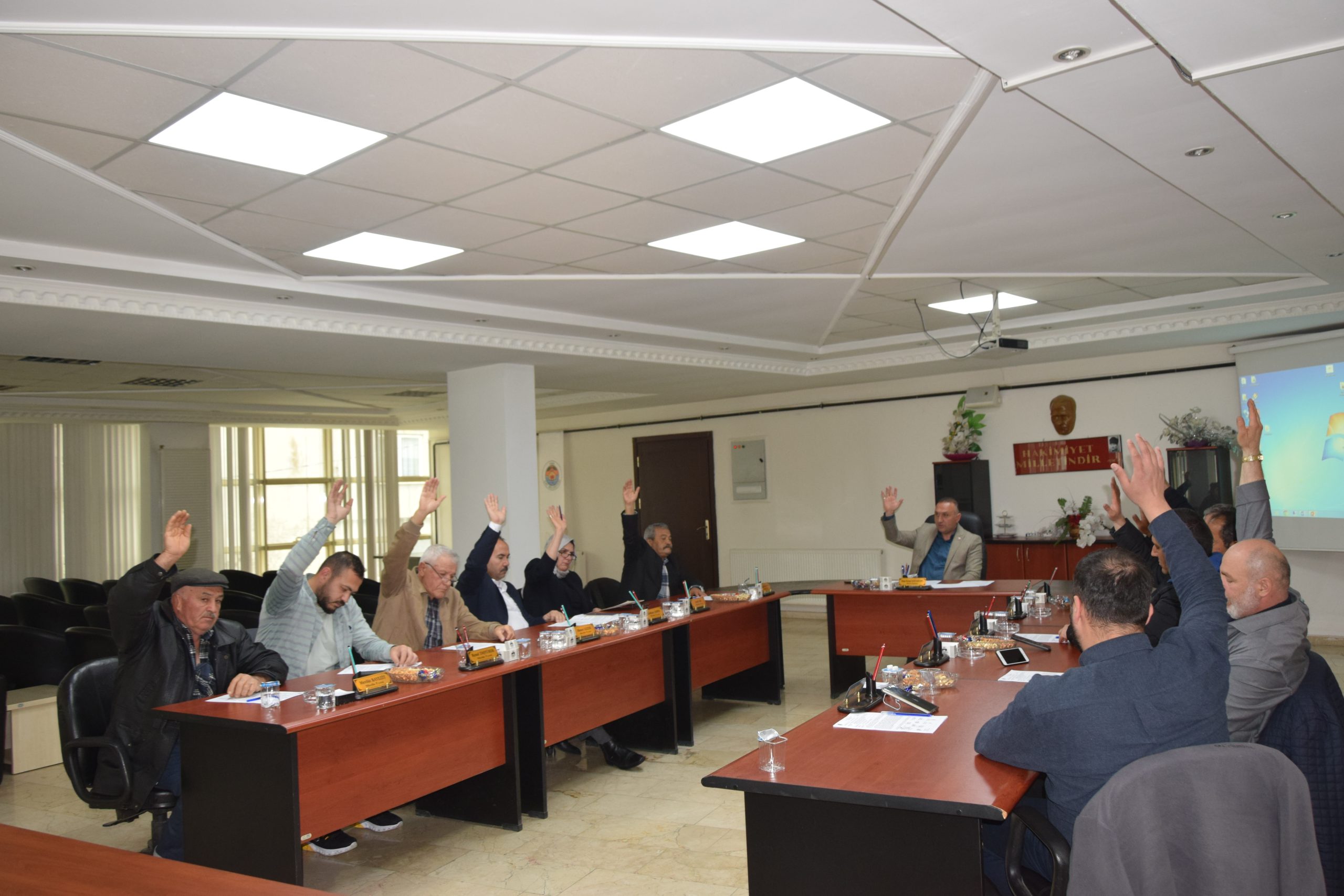 ÇAY BELEDİYESİ'NDE NİSAN AYI MECLİS TOPLANTISI GERÇEKLEŞTİRİLDİ