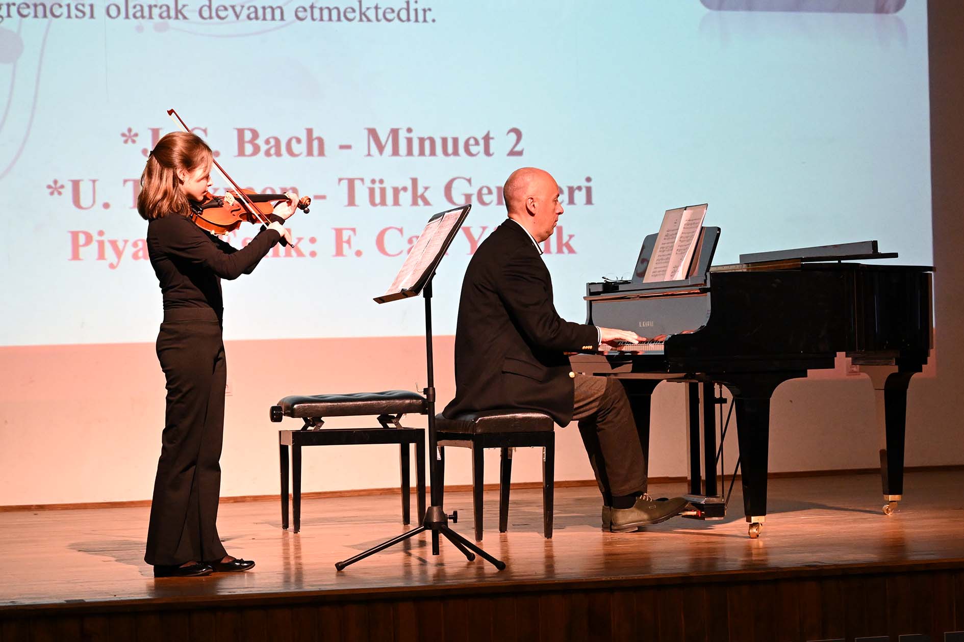 AKÜ’de 18. Amatör Çalgıcılar Festivali Başladı