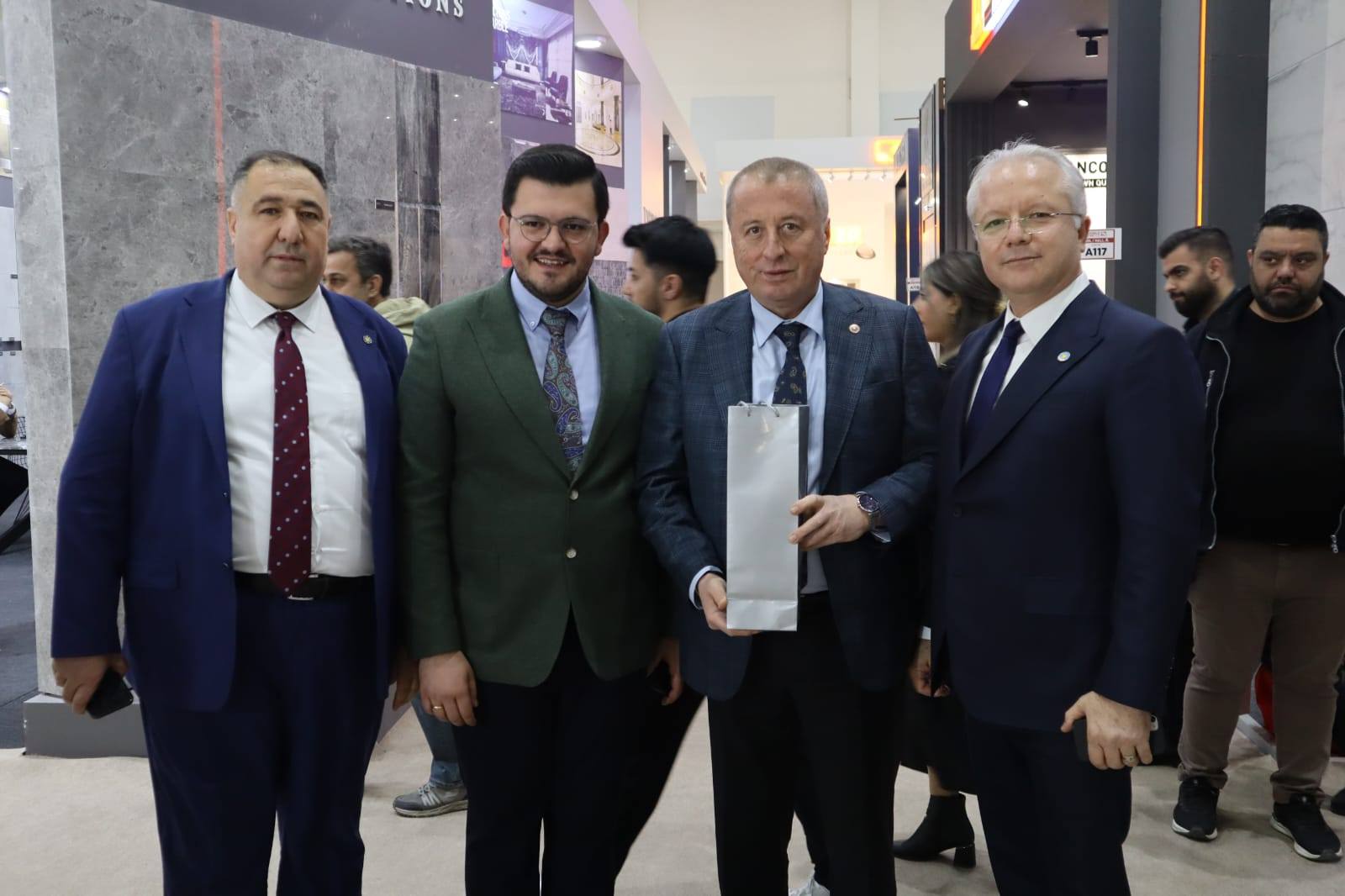 Milletvekili Olgun, Marble İzmir Fuarı’nda Afyonlu Firmalarla Buluştu