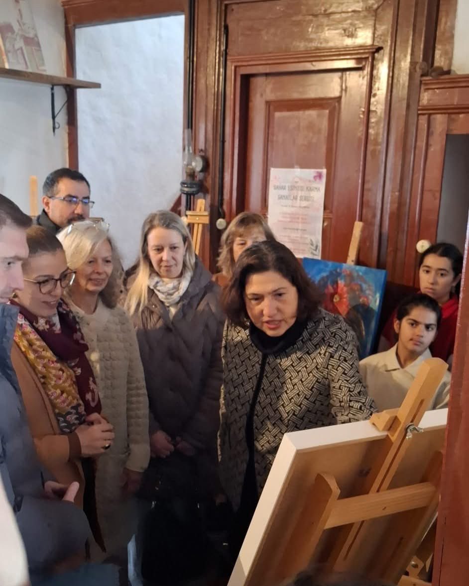 AKÜ’DE “BAHAR ESİNTİSİ”  SANATSEVERLERLE BULUŞTU
