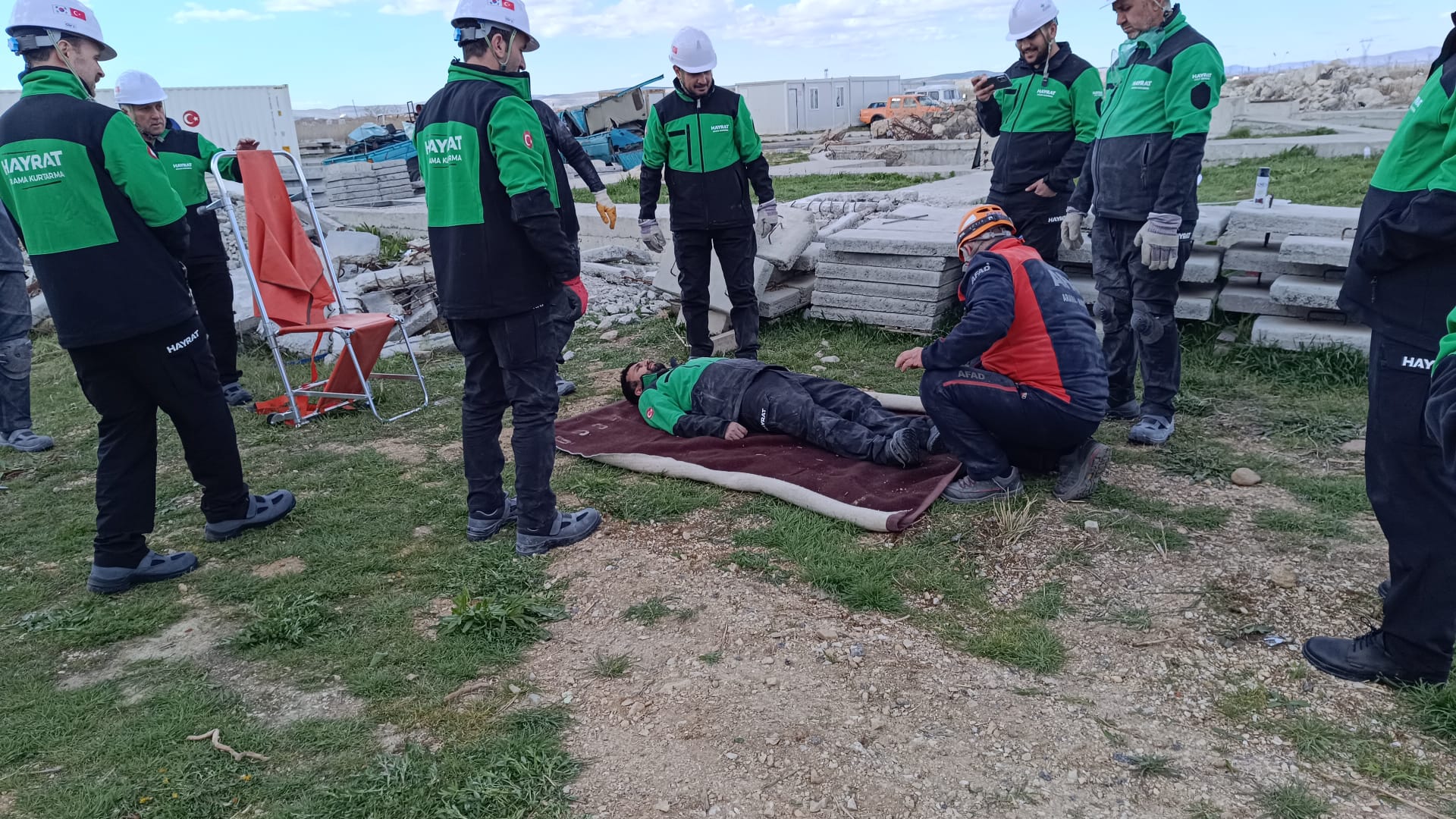AFYON’DA ARAMA KURTARMA  EĞİTİMLERİ TÜM HIZIYLA SÜRÜYOR