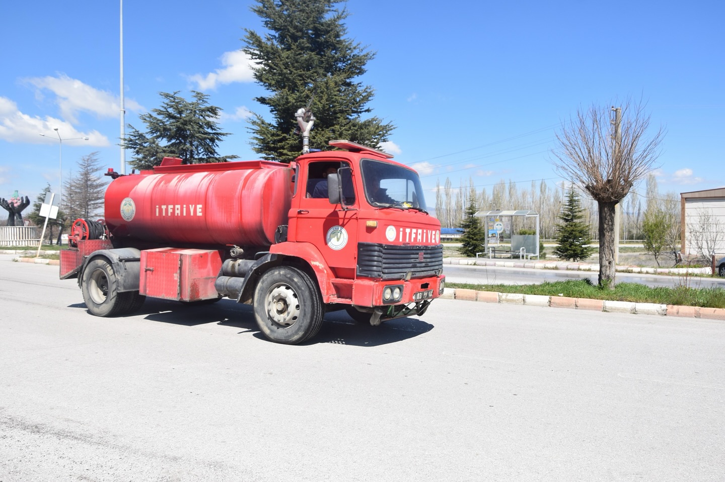 Çay Belediyesi'nden Dumlupınar Mahallesi'ne Güvenli ve Yaşanabilir Çevre Hamlesi