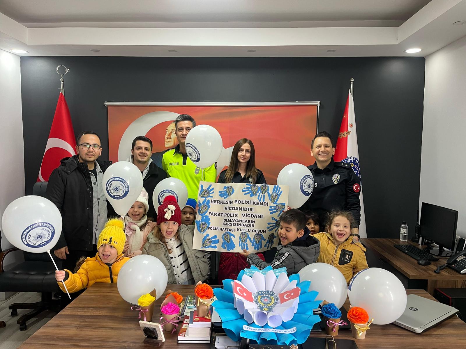 Minik Öğrencilerden Polislere Anlamlı Ziyaret
