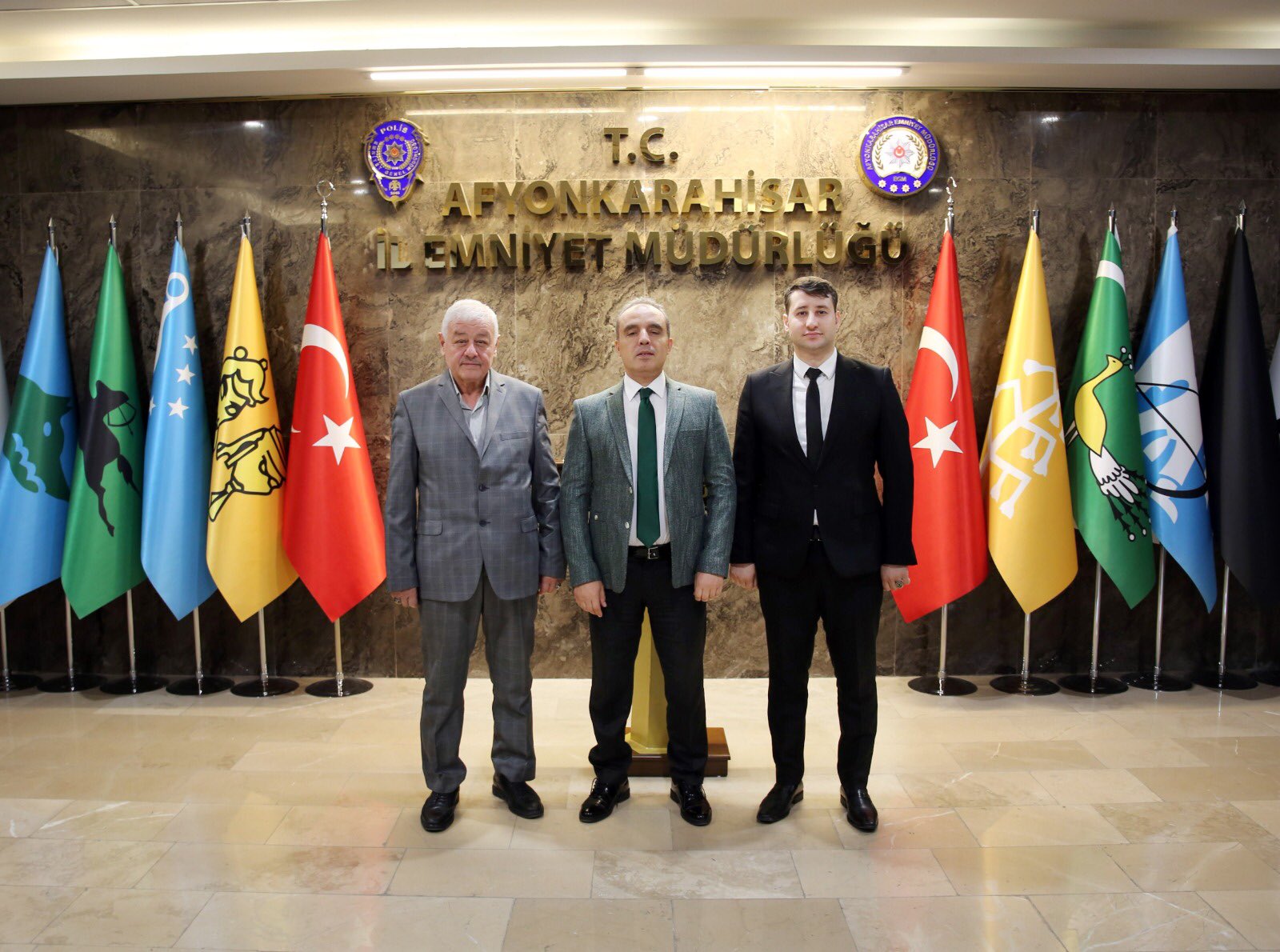 ŞEHİT BABASI VE GAZİ’DEN  MÜDÜR EROL’A ANLAMLI ZİYARET
