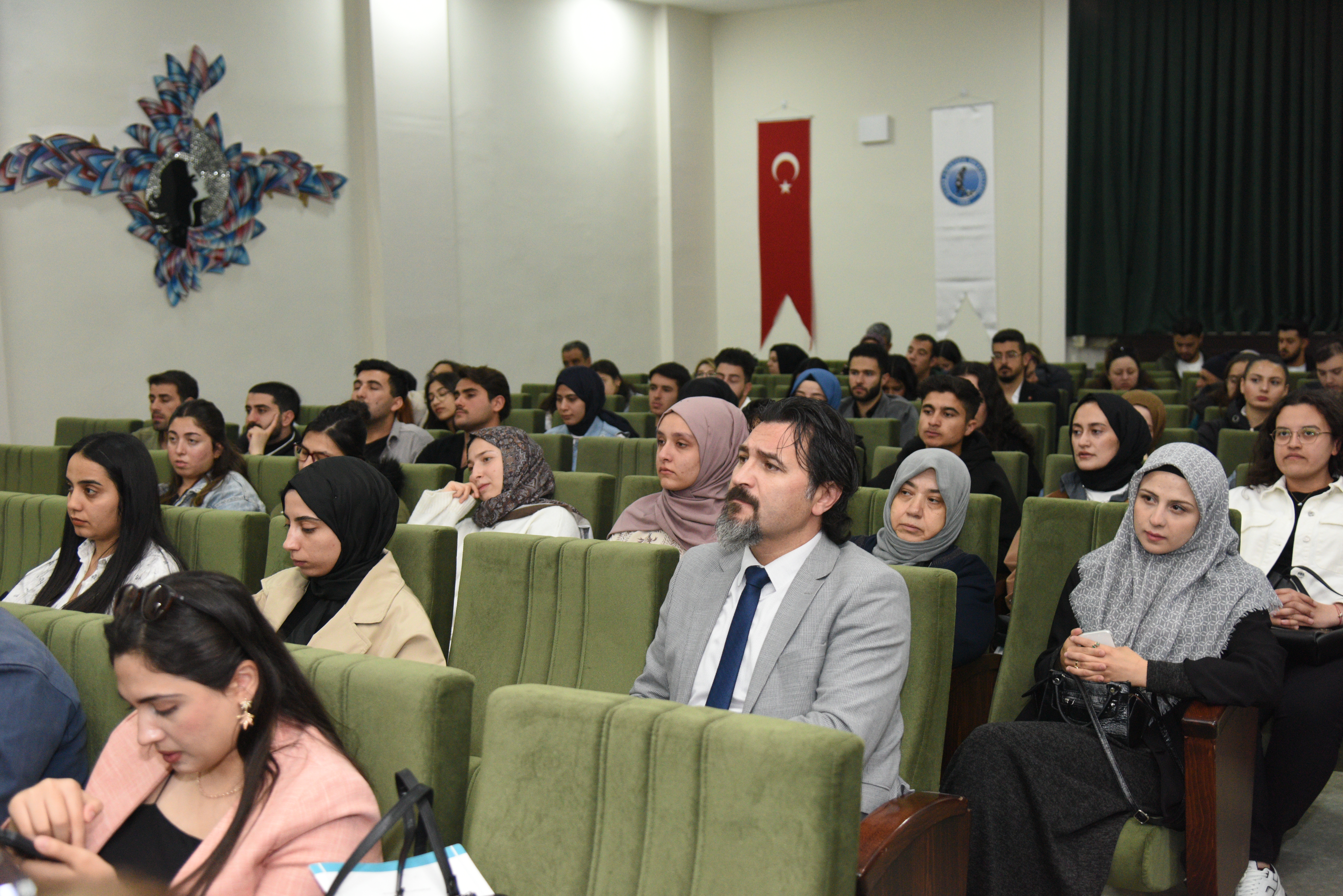 AKÜ’de “Otizmde Aile Olmak: Zorluklar Ve Güzel Anlar” Konuşuldu