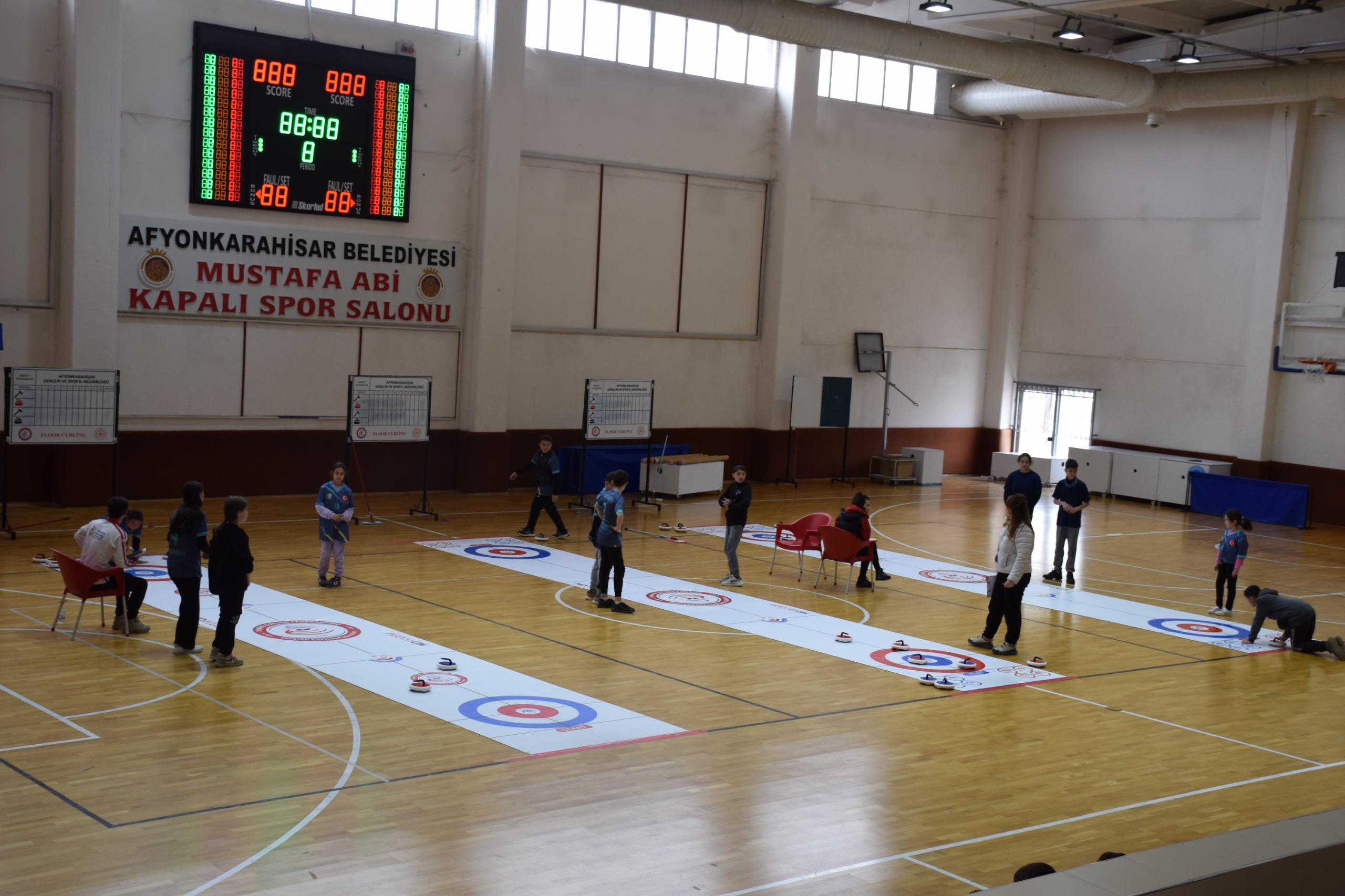 23 Nisan Ulusal Egemenlik ve Çocuk Bayramı Floor Curling Turnuvası Sona Erdi