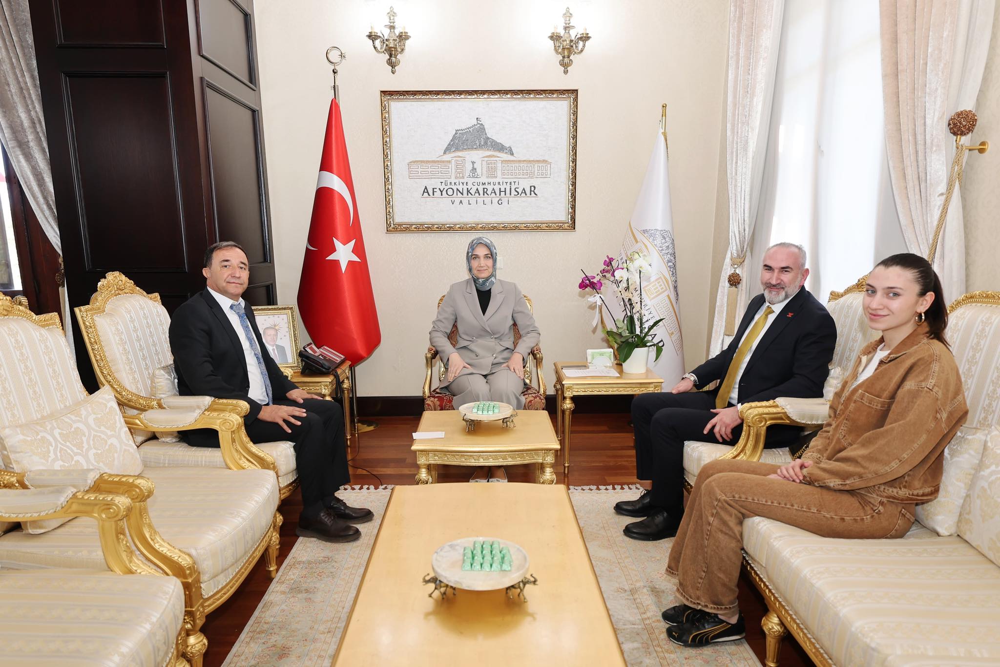 Vali Yiğitbaşı, İhsan Beşer'i Makamında Kabul Etti