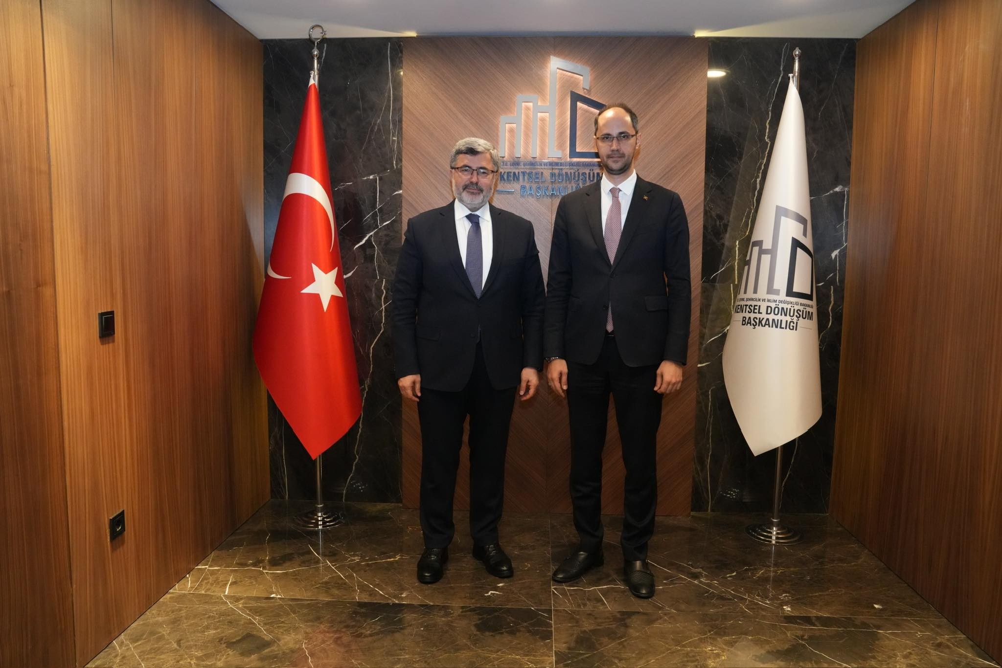 Milletvekili Özkaya'dan Kentsel Dönüşüm Başkanı Hakkı Alp’e Ziyaret