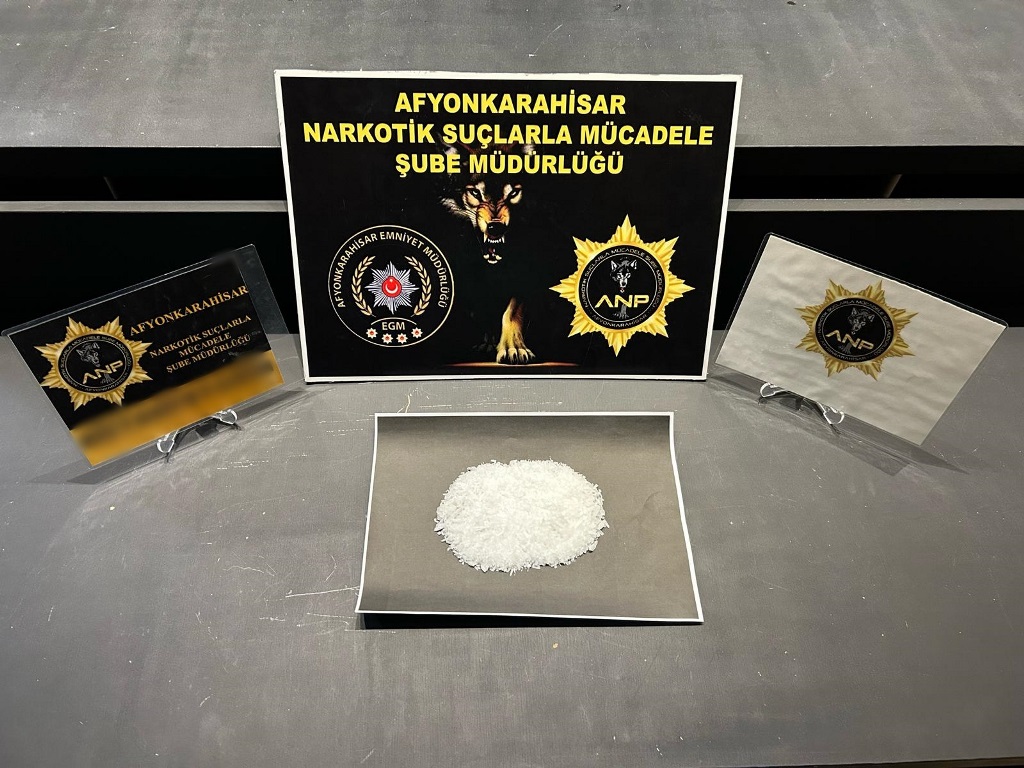UYUŞTURUCU OPERASYONU: 2 ŞÜPHELİDEN BİRİ TUTUKLANDI